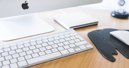 辦公桌面PPT背景圖 通訊產品的專業視覺呈現